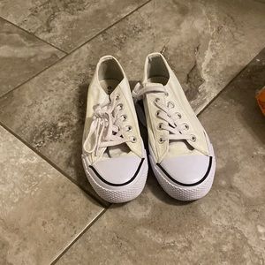 Converse look alikes